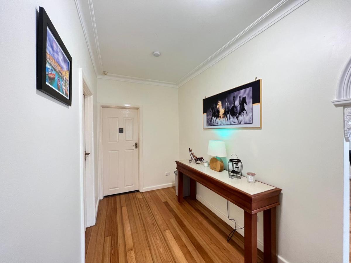 Cosy 4Br Home 15 Minutes Away From Melbourne Airport Saint Albans Ngoại thất bức ảnh