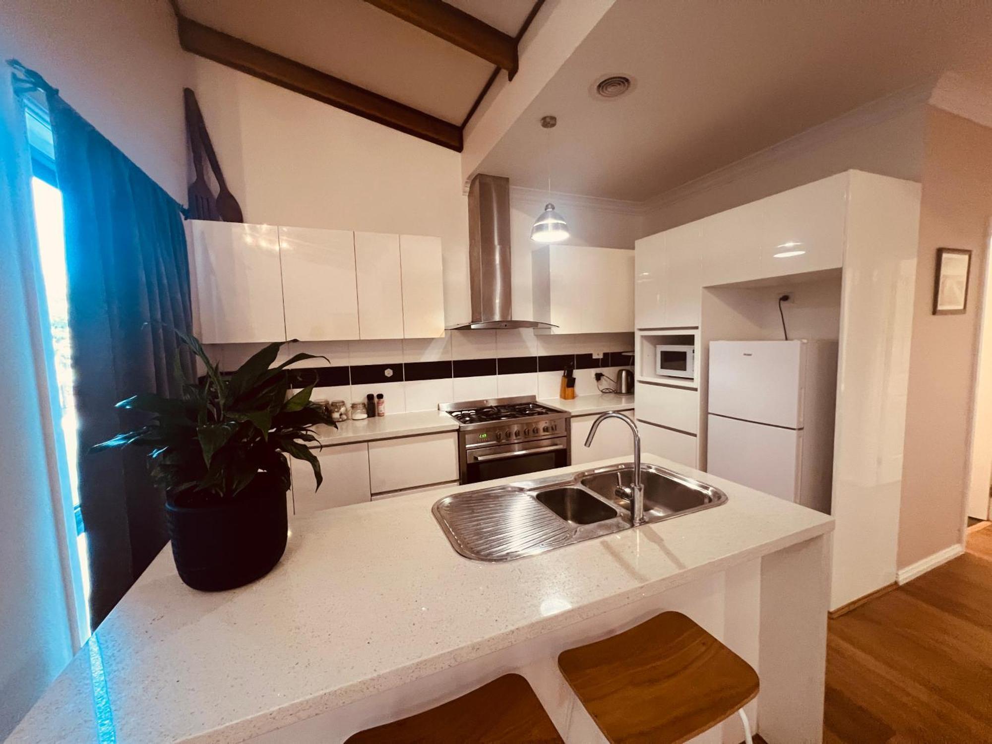 Cosy 4Br Home 15 Minutes Away From Melbourne Airport Saint Albans Ngoại thất bức ảnh