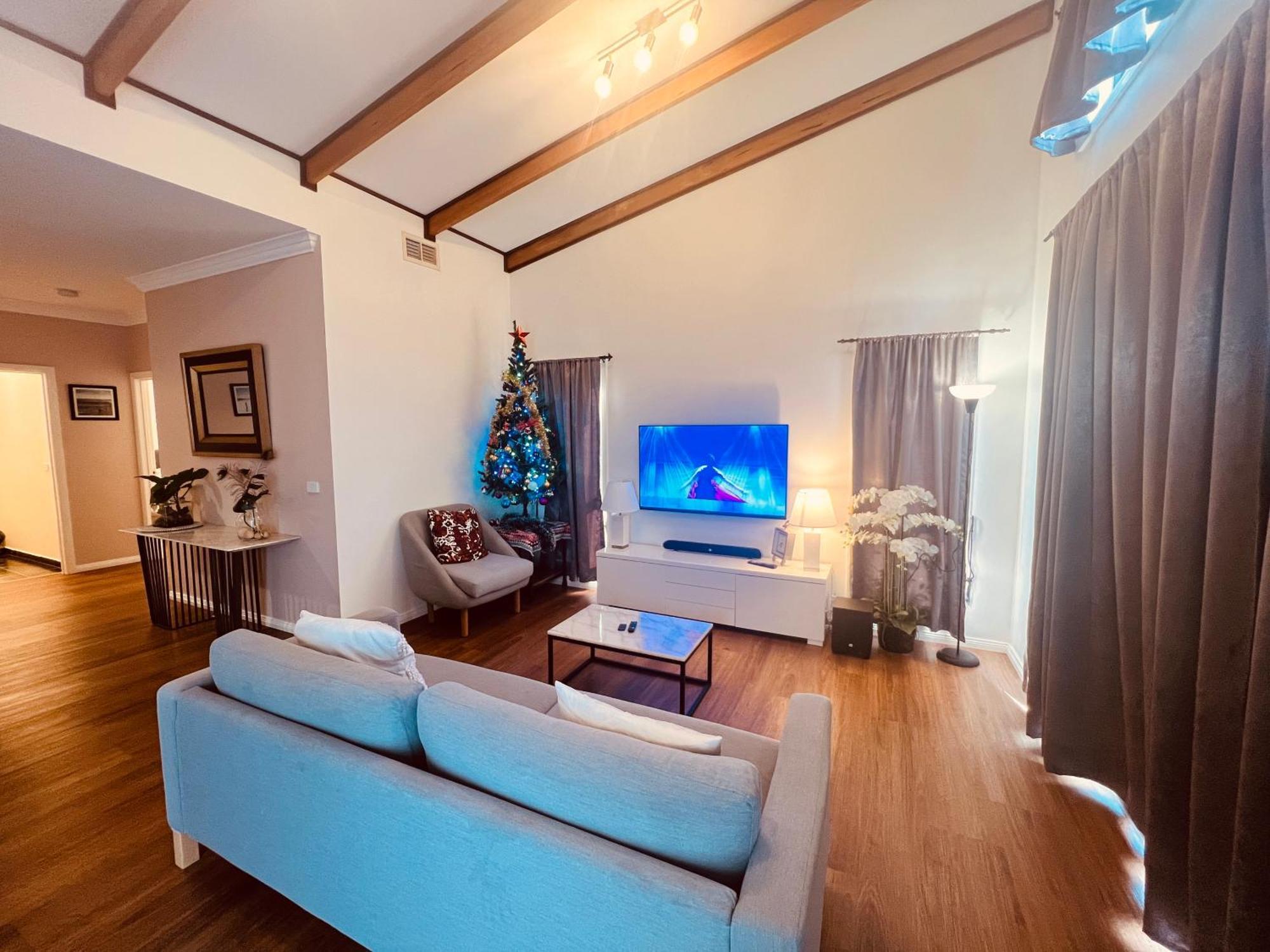 Cosy 4Br Home 15 Minutes Away From Melbourne Airport Saint Albans Ngoại thất bức ảnh