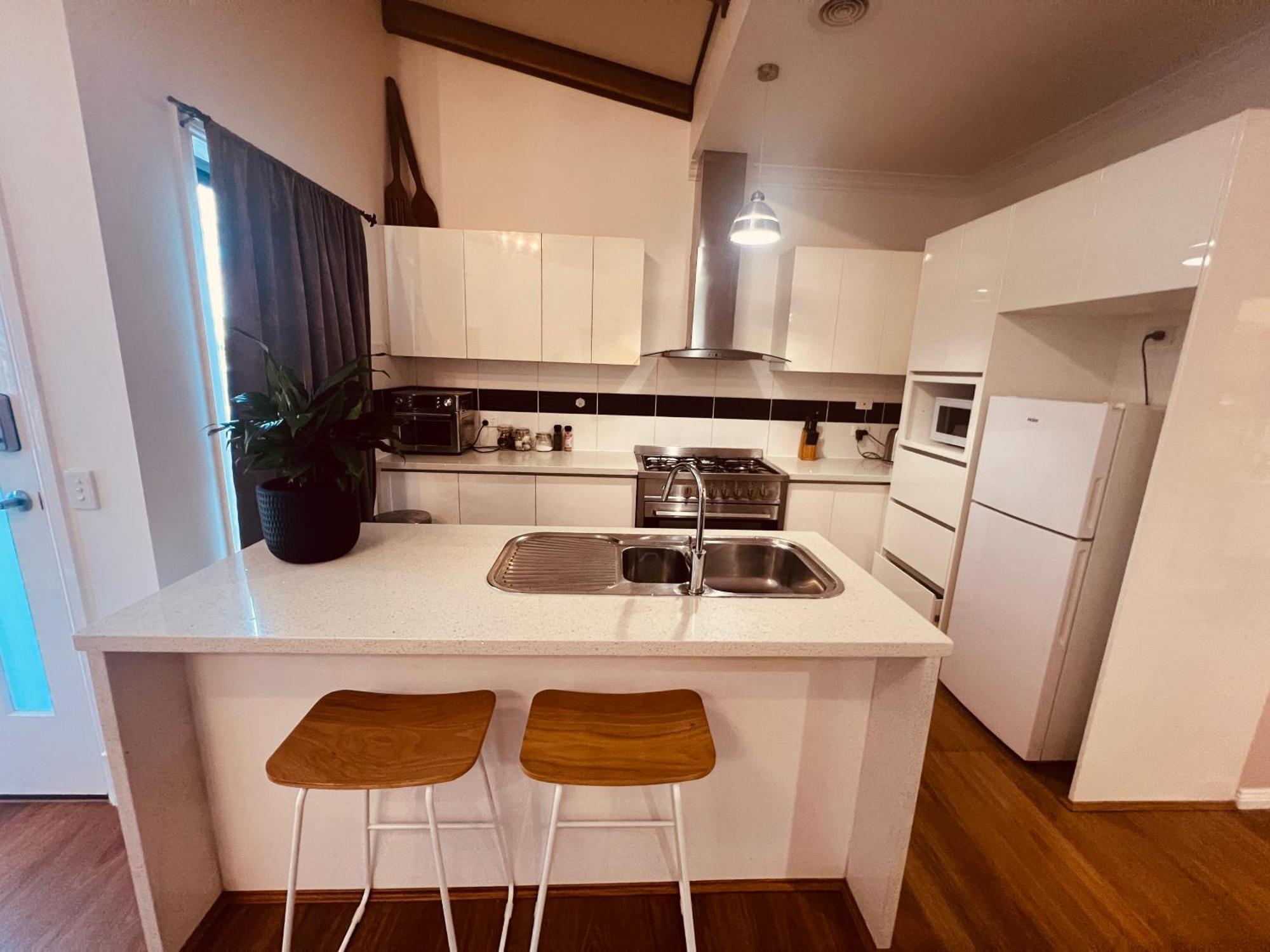 Cosy 4Br Home 15 Minutes Away From Melbourne Airport Saint Albans Ngoại thất bức ảnh